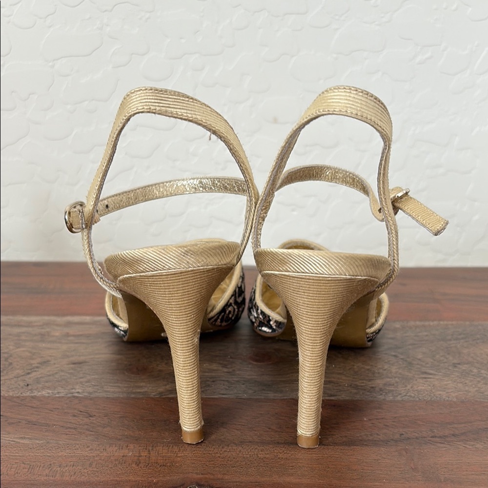 Adrianna Papell Gold and Black Heels with Ankle Strap. 5.5 - Picture 4 of 7